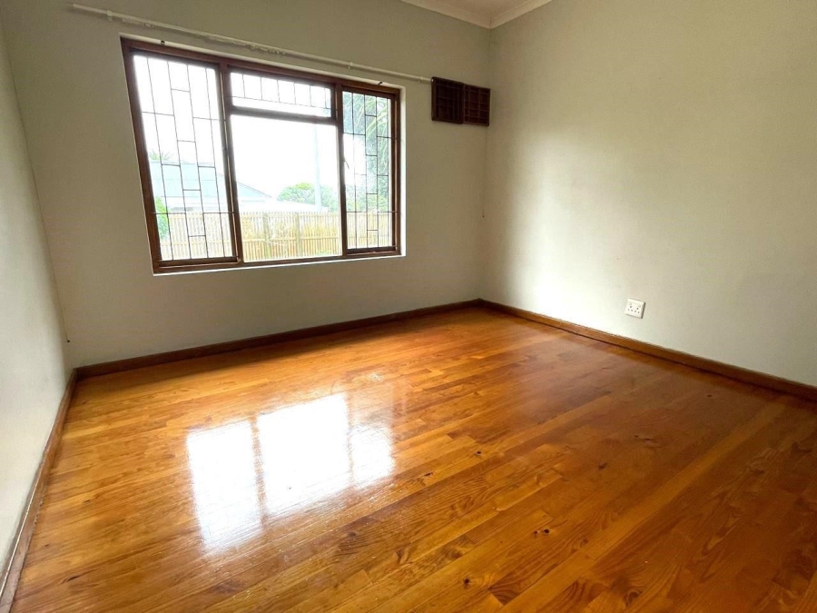 4 Bedroom Property for Sale in Mossel Bay Central Western Cape